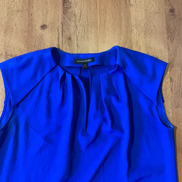 Banana republic cap sleeve blouse - Picture 2 of 3